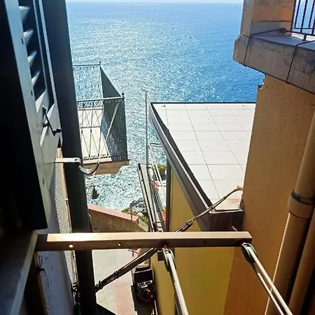 La Piramide בית הארחה